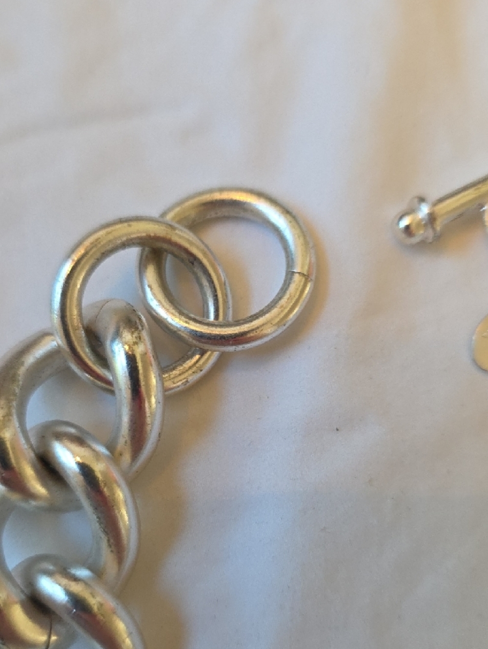 Best Brand Silver Tone Chunky Link Bracelet - Picture 4 of 6